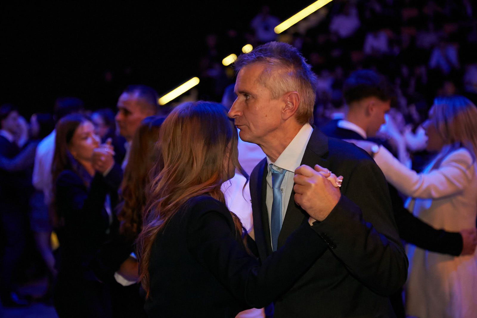 KER 1083