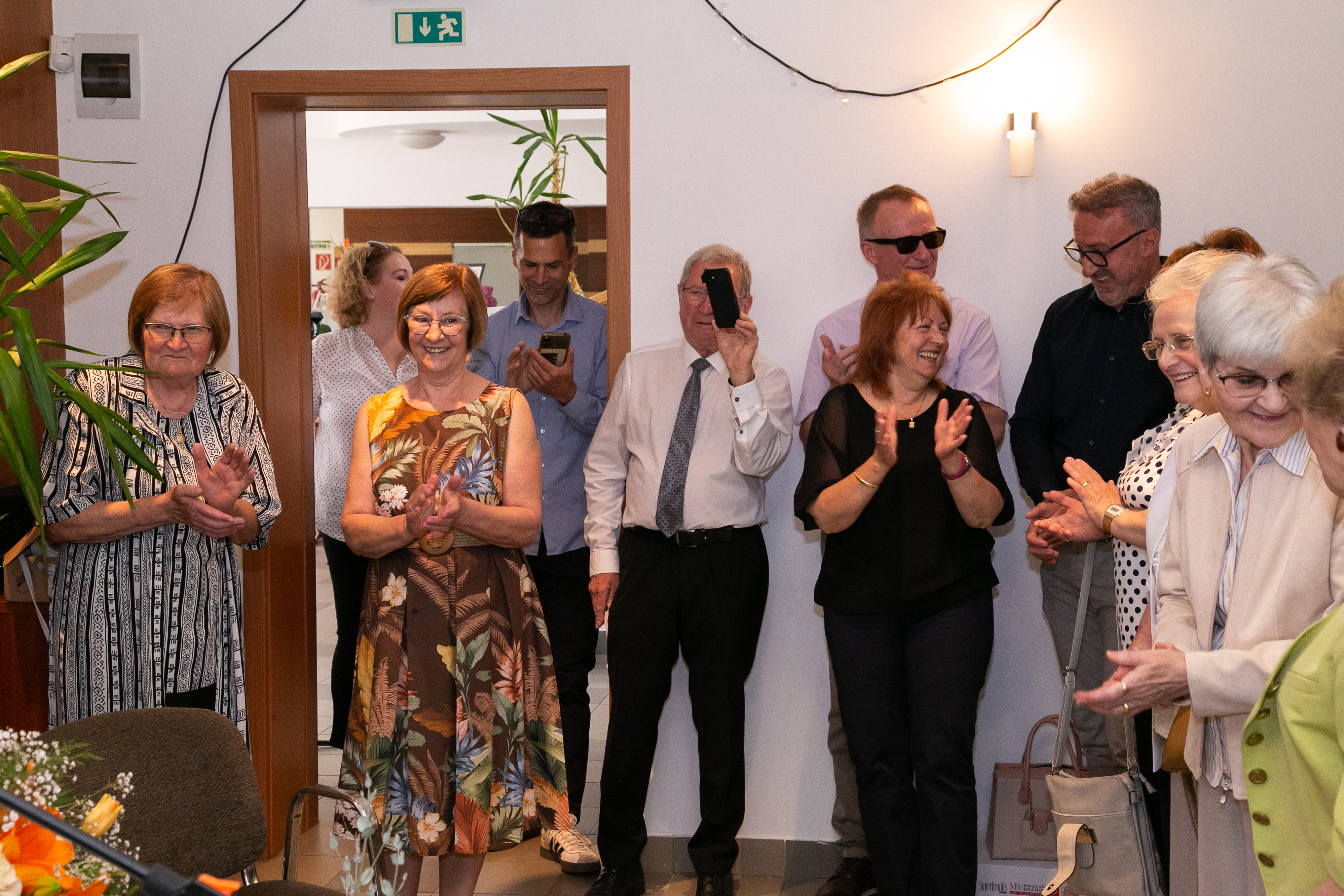 066    szk100